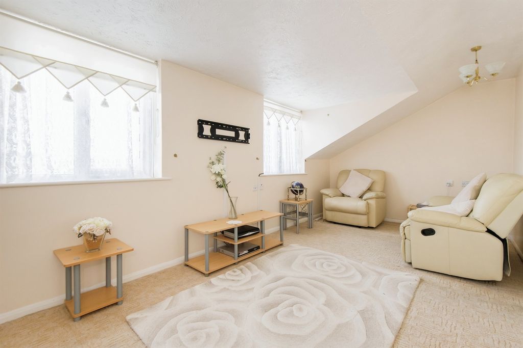 Additional image 11 of 1 bed flat for saleSherwood Close, Southampton SO16