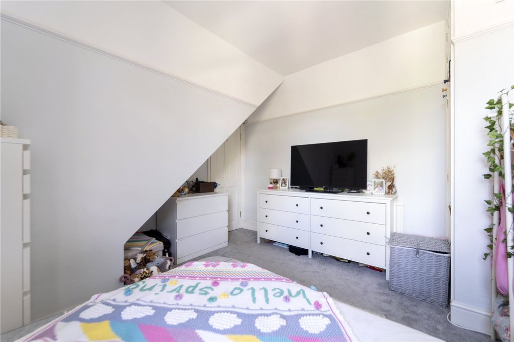 Additional image 19 of 5 bed semi-detached house for saleCharlton Road, Southampton, Hampshire SO15