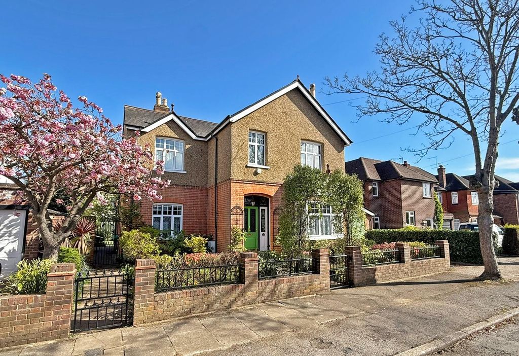 Additional image 36 of 4 bed property for saleClifford Grove, Ashford TW15