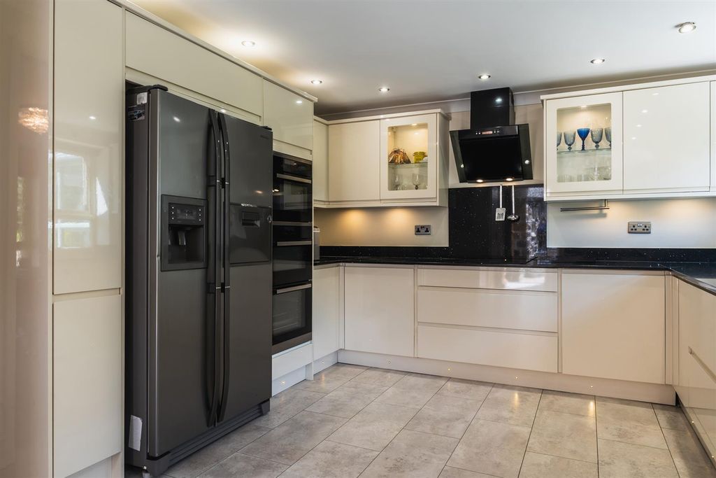 Additional image 13 of 4 bed detached house for saleWorksop Road, Thorpe Salvin, Worksop S80