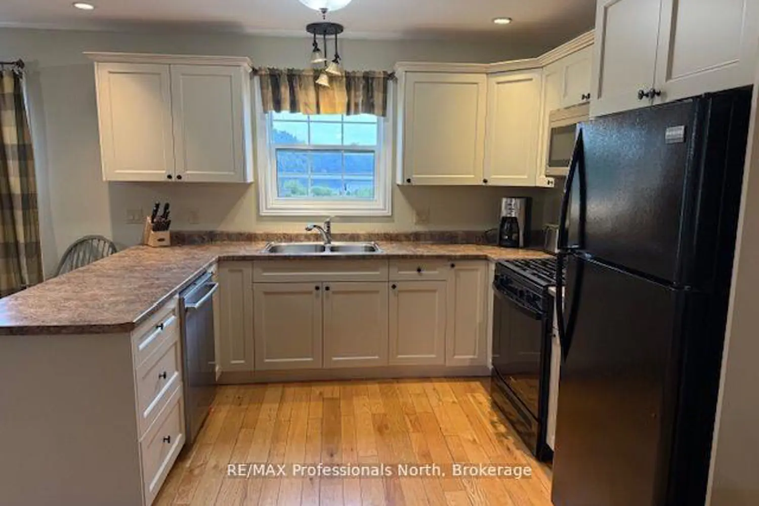 Additional image 4 of 1052 Rat Bay Road 126-5