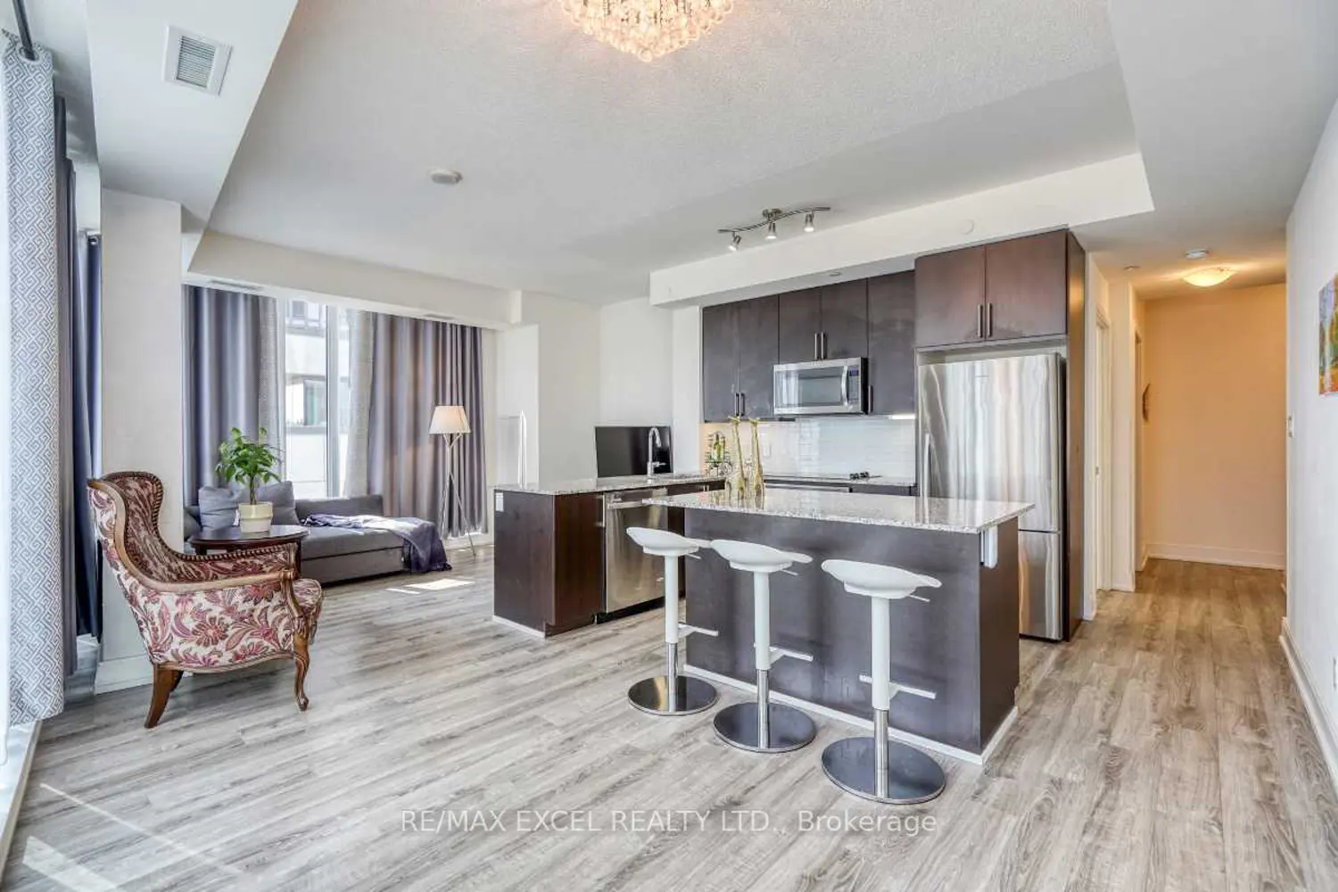 Additional image 10 of 9608 Yonge Street 202A