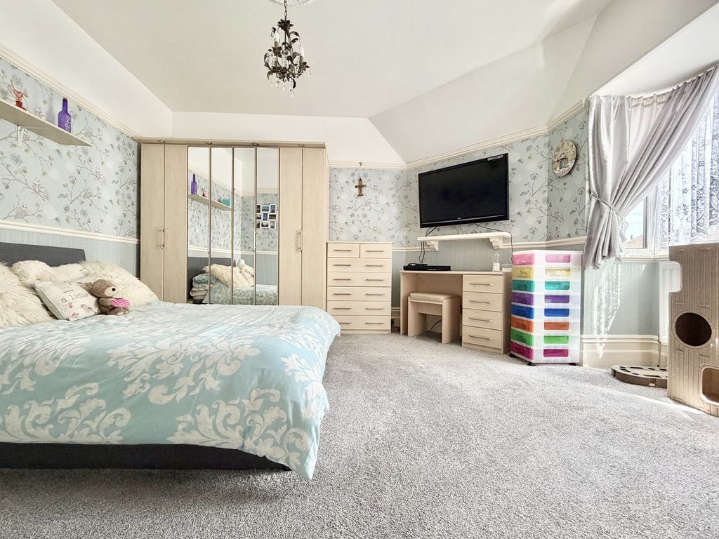 Additional image 15 of 7 bed detached house for salePostern Road, Newport PO30