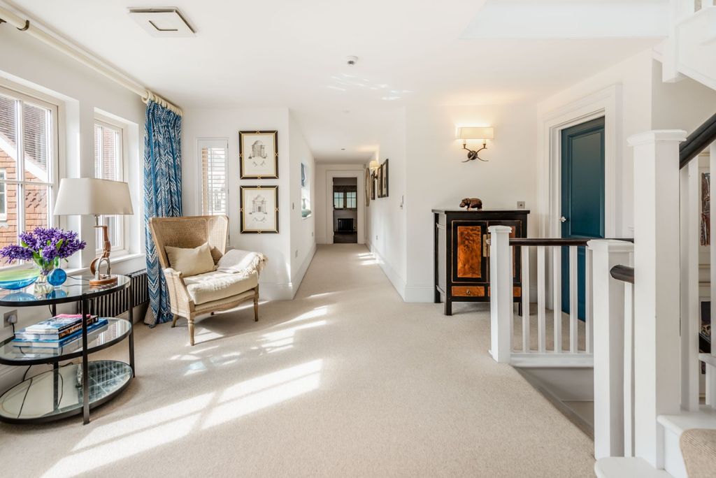 Additional image 13 of 6 bed detached house for saleQueens Acre, Windsor, Berkshire SL4