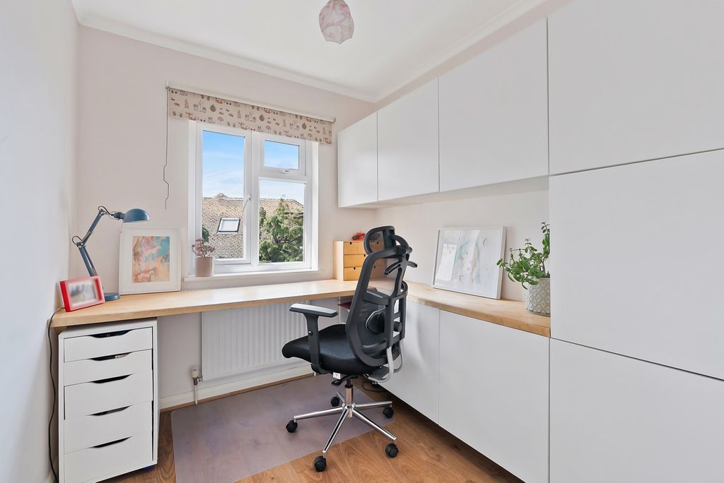 Additional image 12 of 4 bed detached house for saleFontmell Park, Ashford TW15
