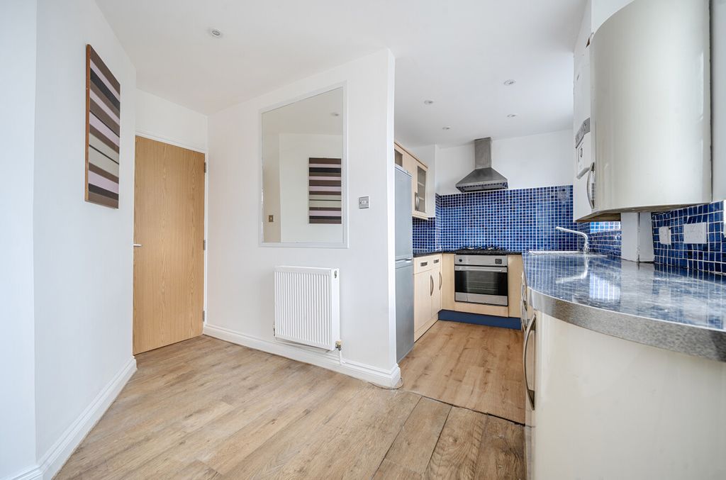 Additional image 2 of 1 bed flat for saleKingston Road, Portsmouth, Hampshire PO2