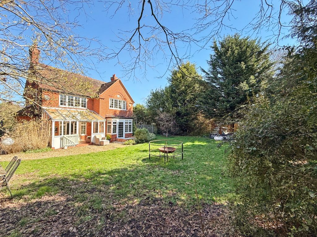 Additional image 33 of 5 bed detached house for saleChandlers Lane, Yateley, Hampshire GU46