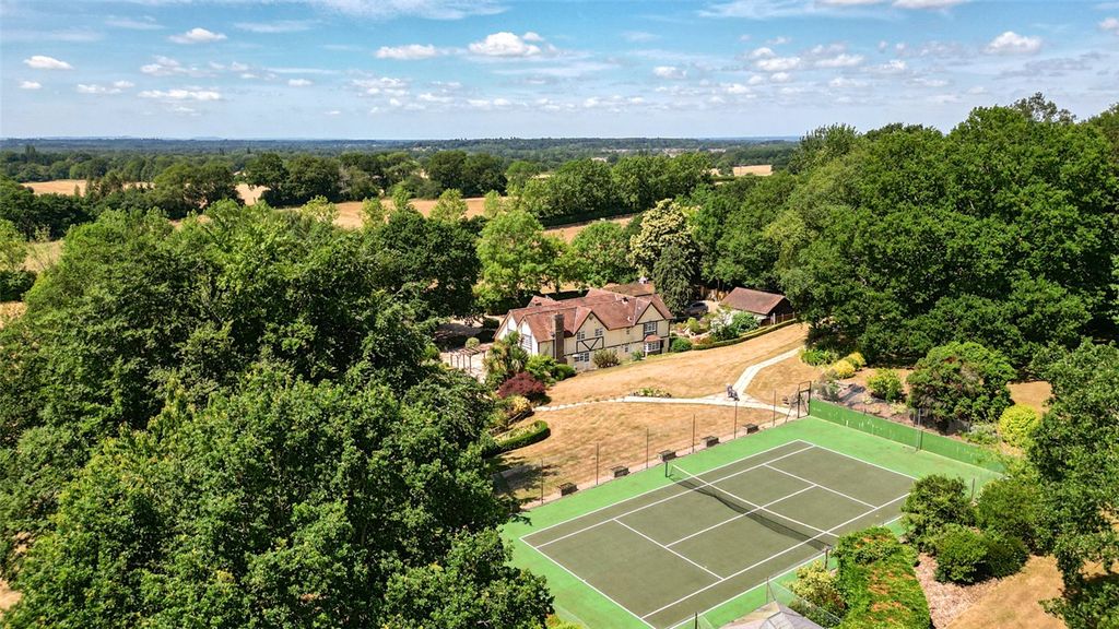 Additional image 33 of 6 bed detached house for saleWhite Horse Lane, Finchampstead, Wokingham, Berkshire RG40