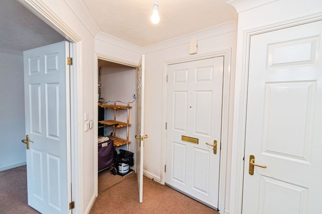 Additional image 11 of 1 bed flat for saleOakley Road, Southampton, Hampshire SO16
