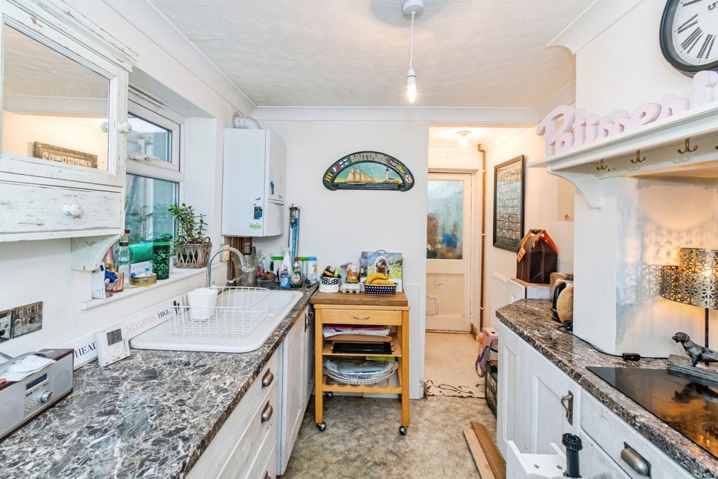 Additional image 14 of 3 bed semi-detached house for saleShirley Park Road, Southampton, Hampshire SO16