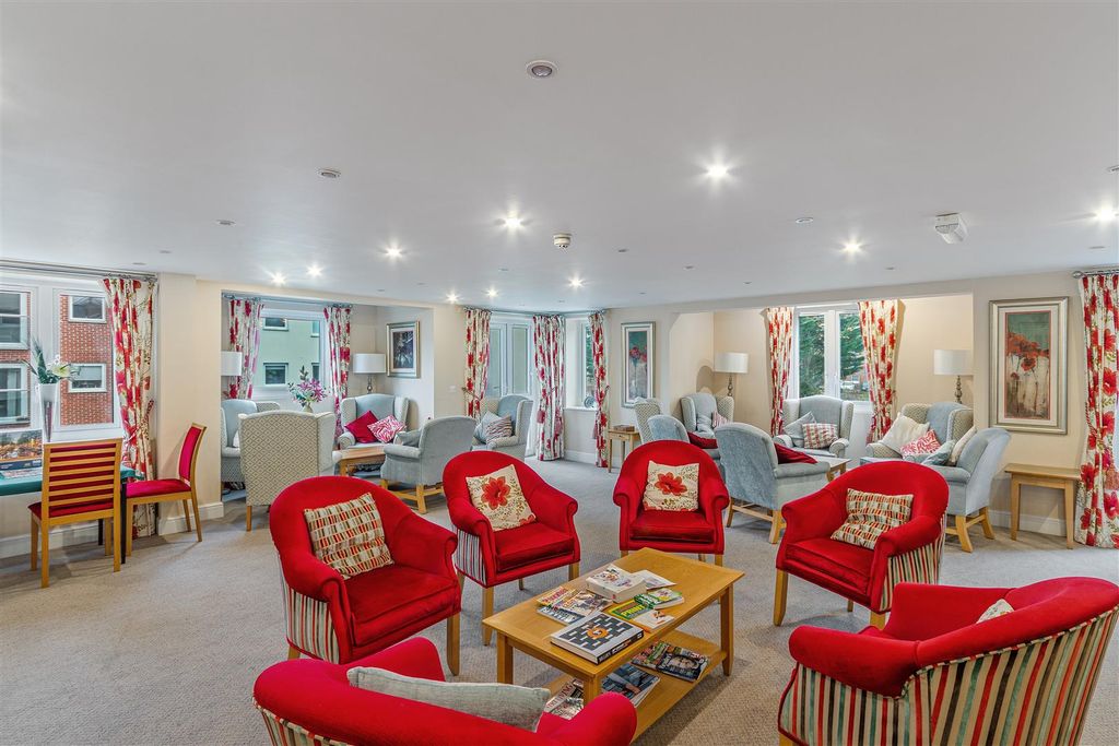 Additional image 24 of 2 bed flat for saleSomers Brook Court, Newport, Isle Of Wight PO30