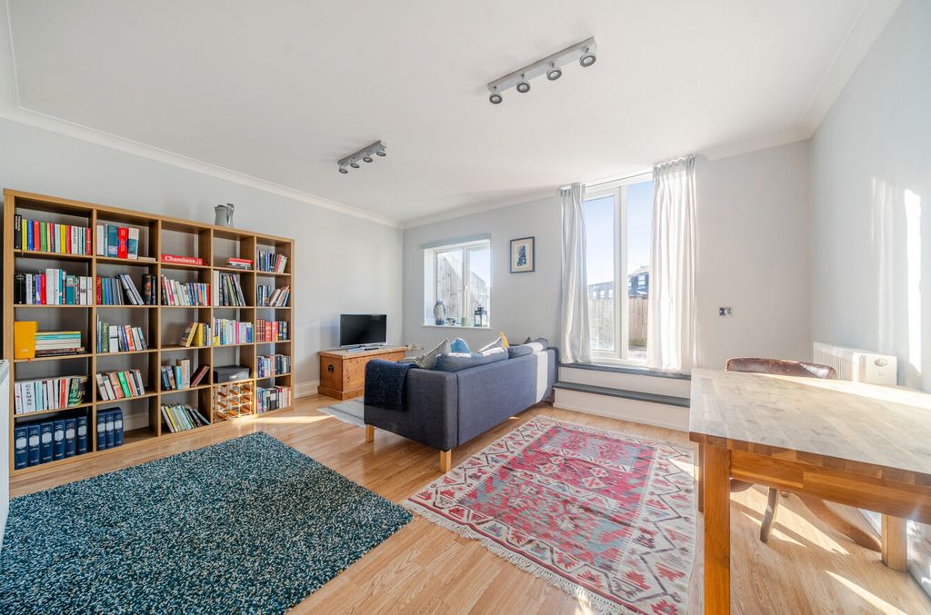Additional image 2 of 2 bed flat for saleLondon Road, Southampton, Hampshire SO15
