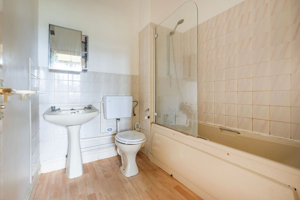 Additional image 9 of 2 bed flat for saleGerard Hudson Gardens, Norwich NR4