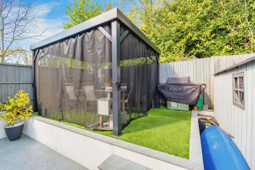 Additional image 11 of 3 bed semi-detached house for saleOsborne Road South, Southampton, Hampshire SO17