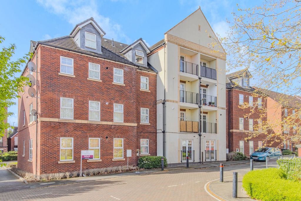 1 bed flat for saleMontvale Gardens, Manor House LE4