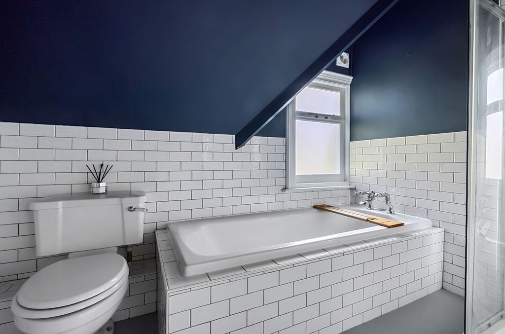 Additional image 10 of 3 bed flat for saleMerton Ford, Pages Croft, Wokingham, Berkshire RG40