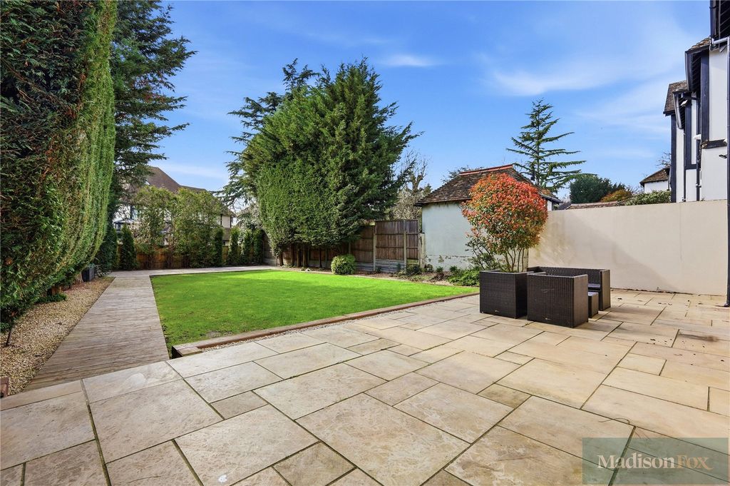 Additional image 36 of 5 bed detached house for saleWoodland Way, Woodford Green IG8
