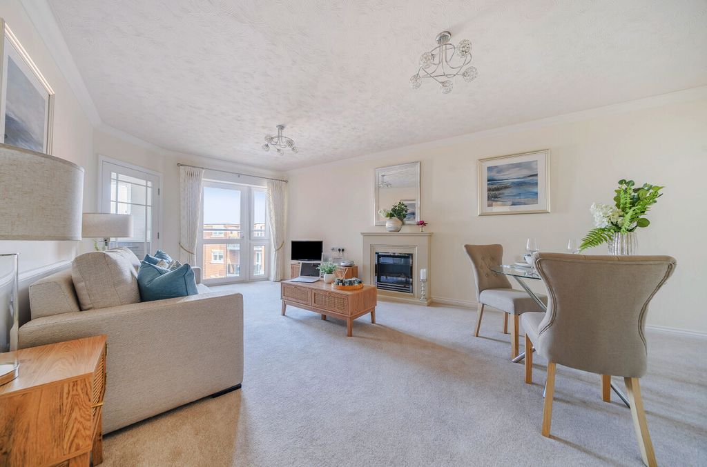 Additional image 2 of 1 bed flat for saleSpitfire Lodge, Belmont Road, Southampton SO17