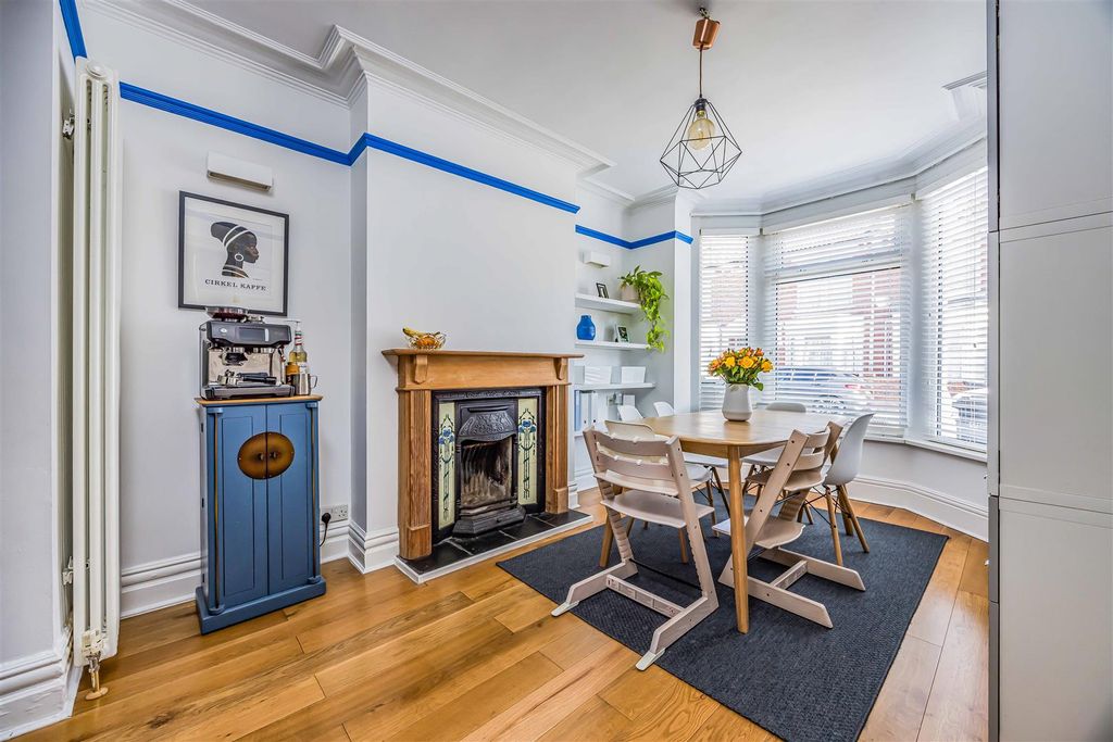 Additional image 5 of 3 bed terraced house for saleEmpshott Road, Southsea PO4