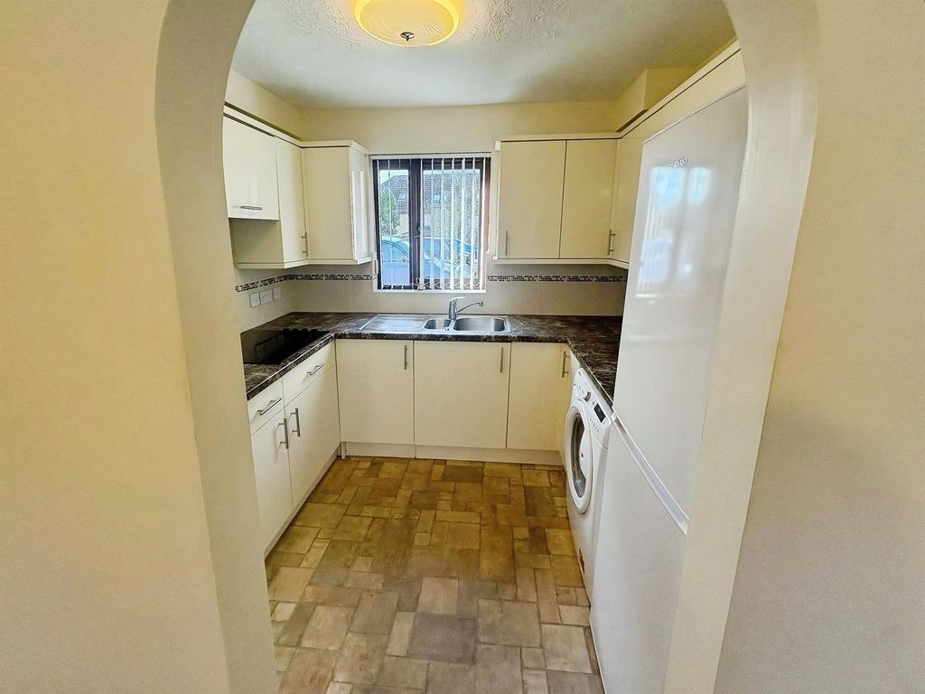 Additional image 4 of 1 bed flat for saleSherwood Close, Southampton SO16