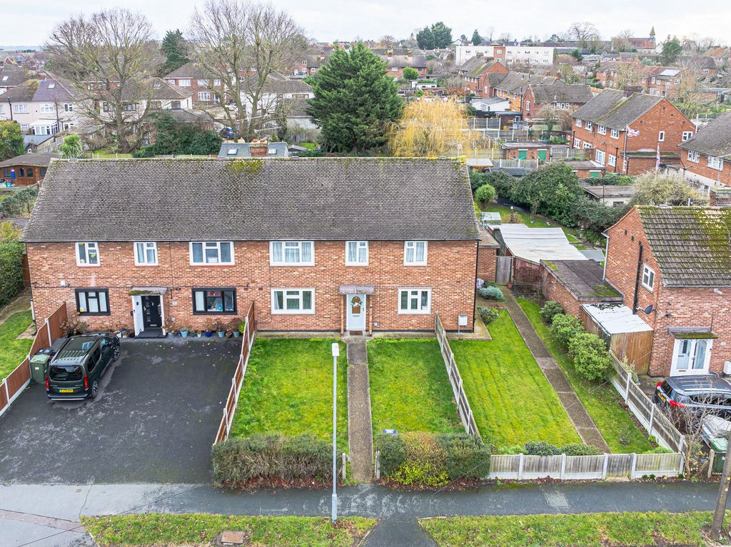 Additional image 2 of 2 bed flat for saleSeven Acres, Wickford SS11