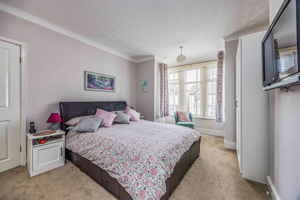 Additional image 13 of 3 bed semi-detached house for saleBaffins Road, Portsmouth PO3