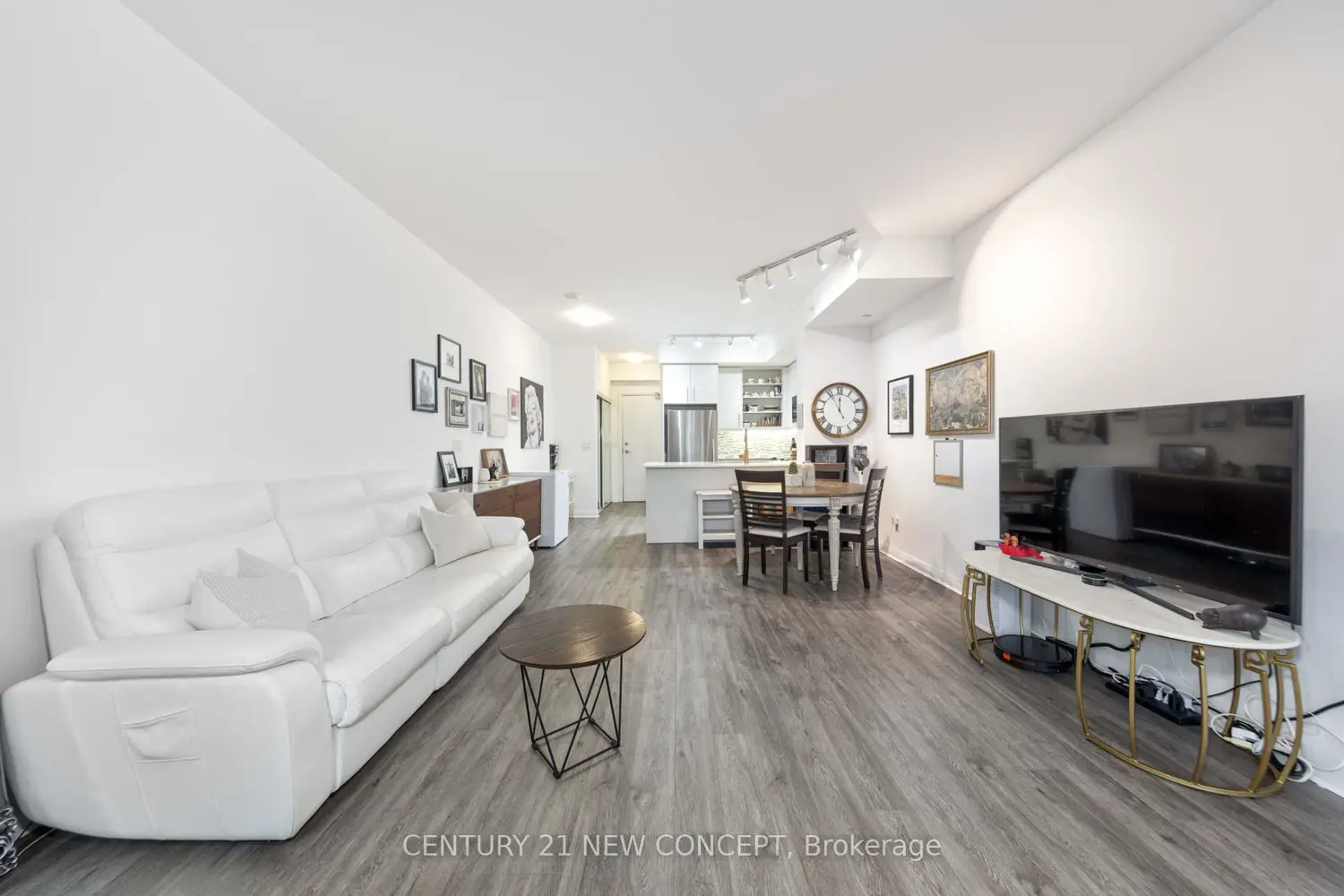 Additional image 4 of 55 Oneida Crescent 409