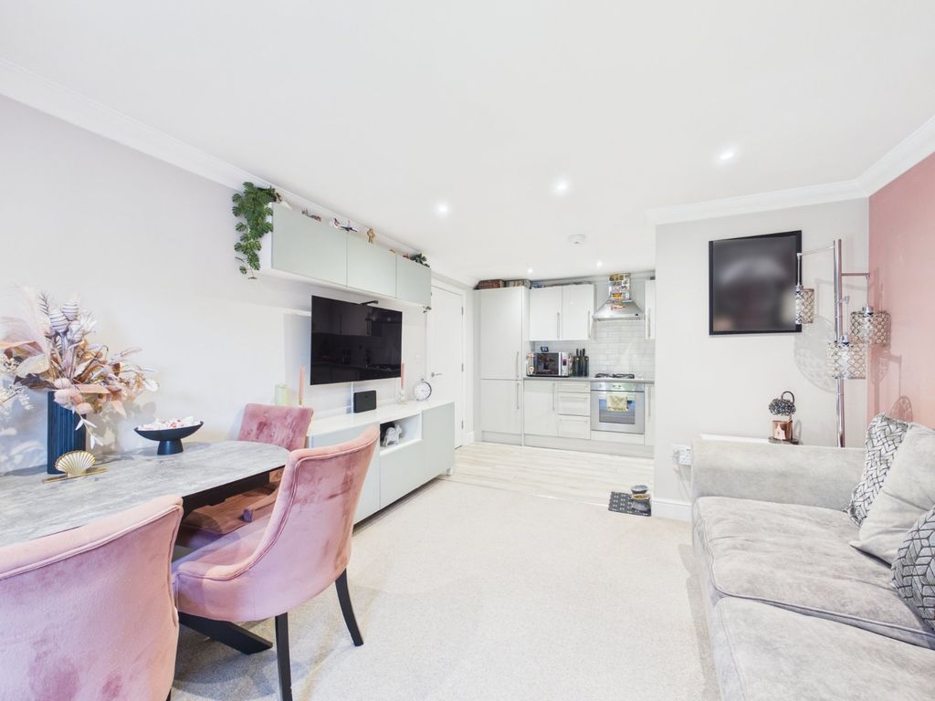 Additional image 7 of 2 bed flat for saleLittleton Road, Ashford, Surrey TW15