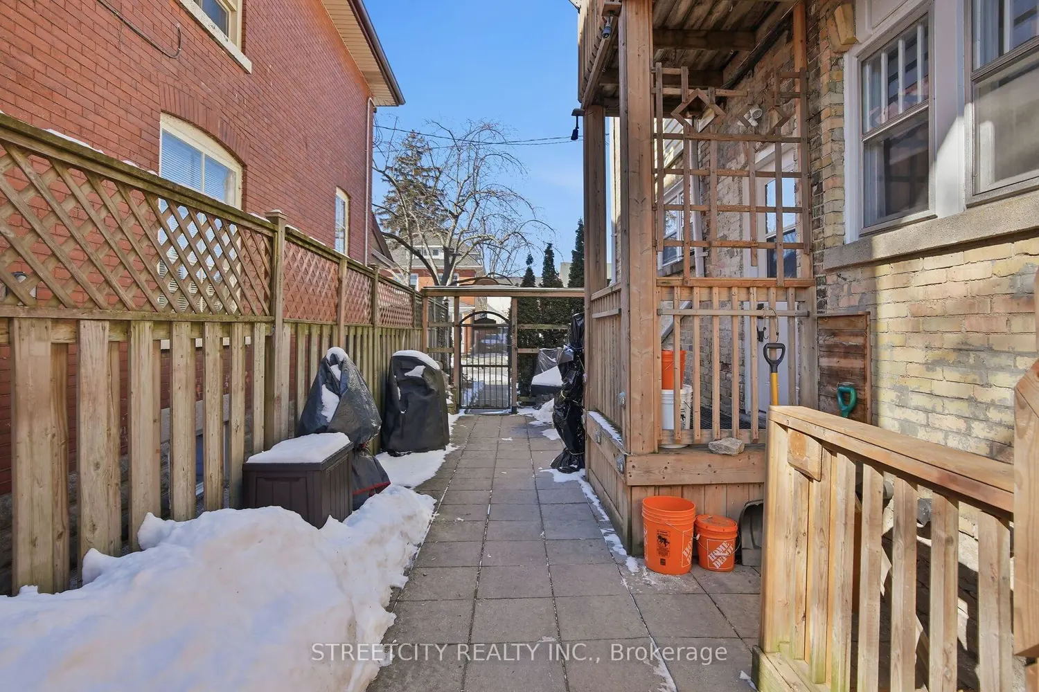 Additional image 14 of 82 Wellington Street