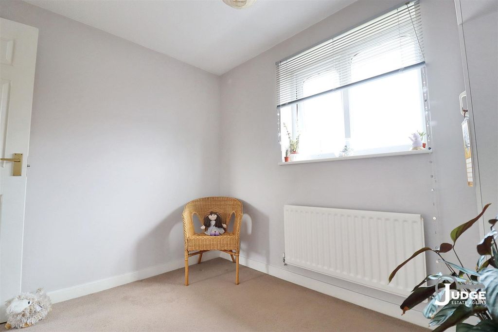 Additional image 28 of 4 bed detached house for saleWheatfield Close, Glenfield, Leicester LE3