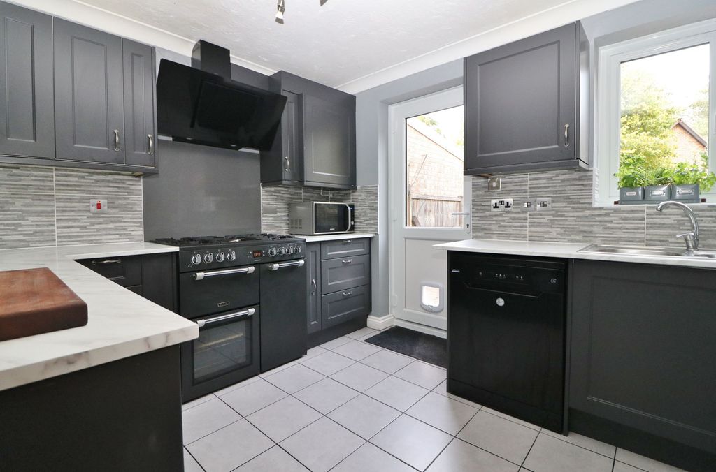 Additional image 6 of 2 bed terraced house for saleGoodlands Vale, Hedge End SO30