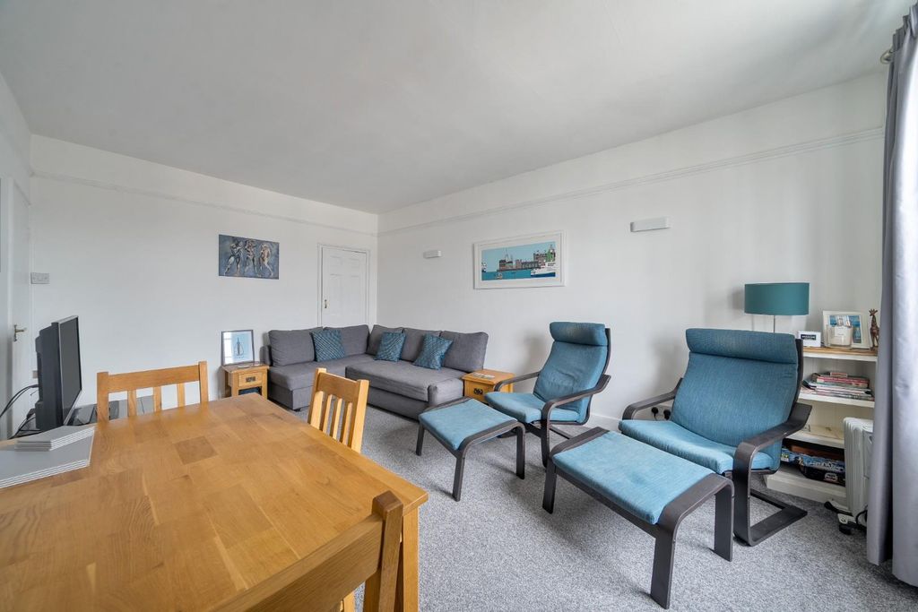 Additional image 10 of 2 bed flat for saleHigh Street, Portsmouth PO1