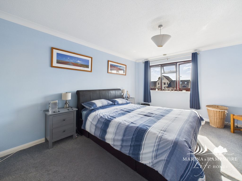 Additional image 16 of 3 bed town house for saleCarne Place, Port Solent PO6