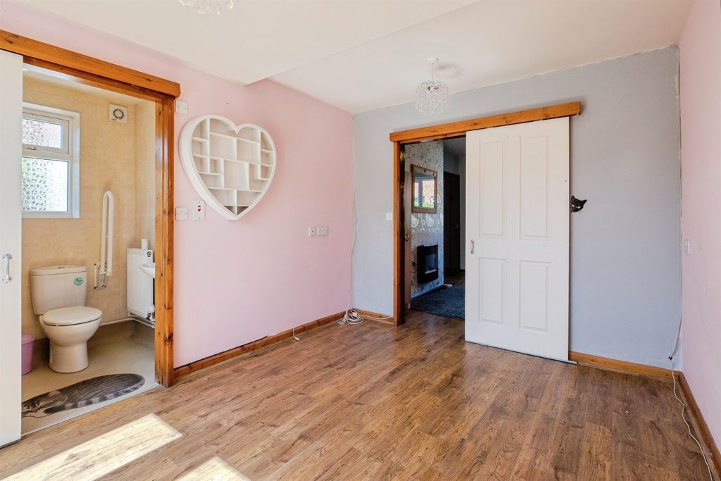 Additional image 13 of 3 bed semi-detached house for saleGracedieu Road, Loughborough LE11