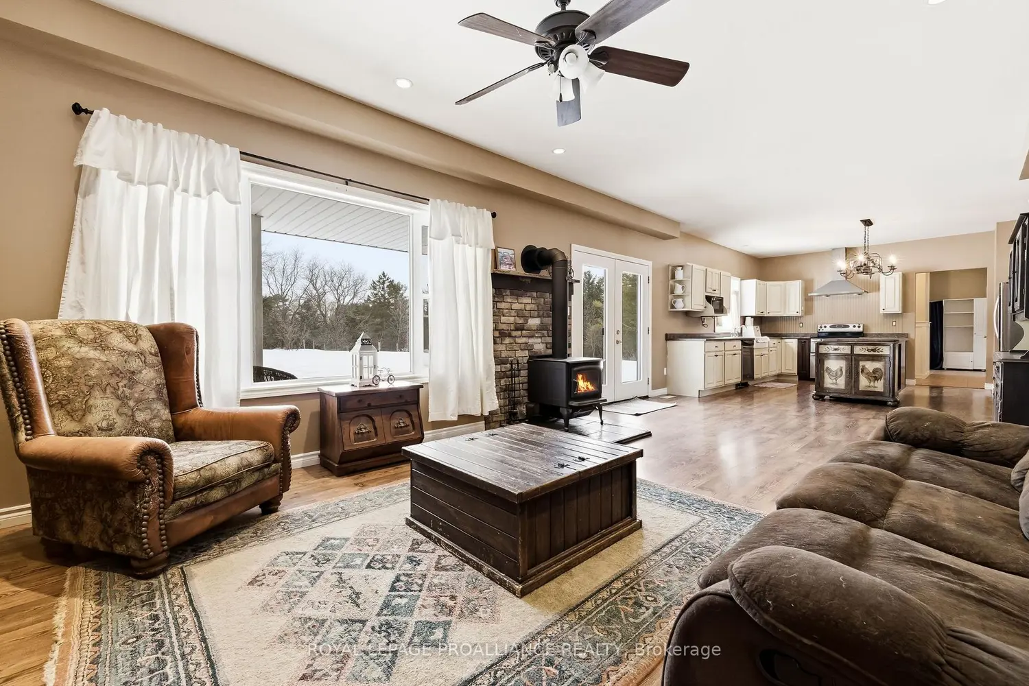 Additional image 7 of 3937 Larose Crescent