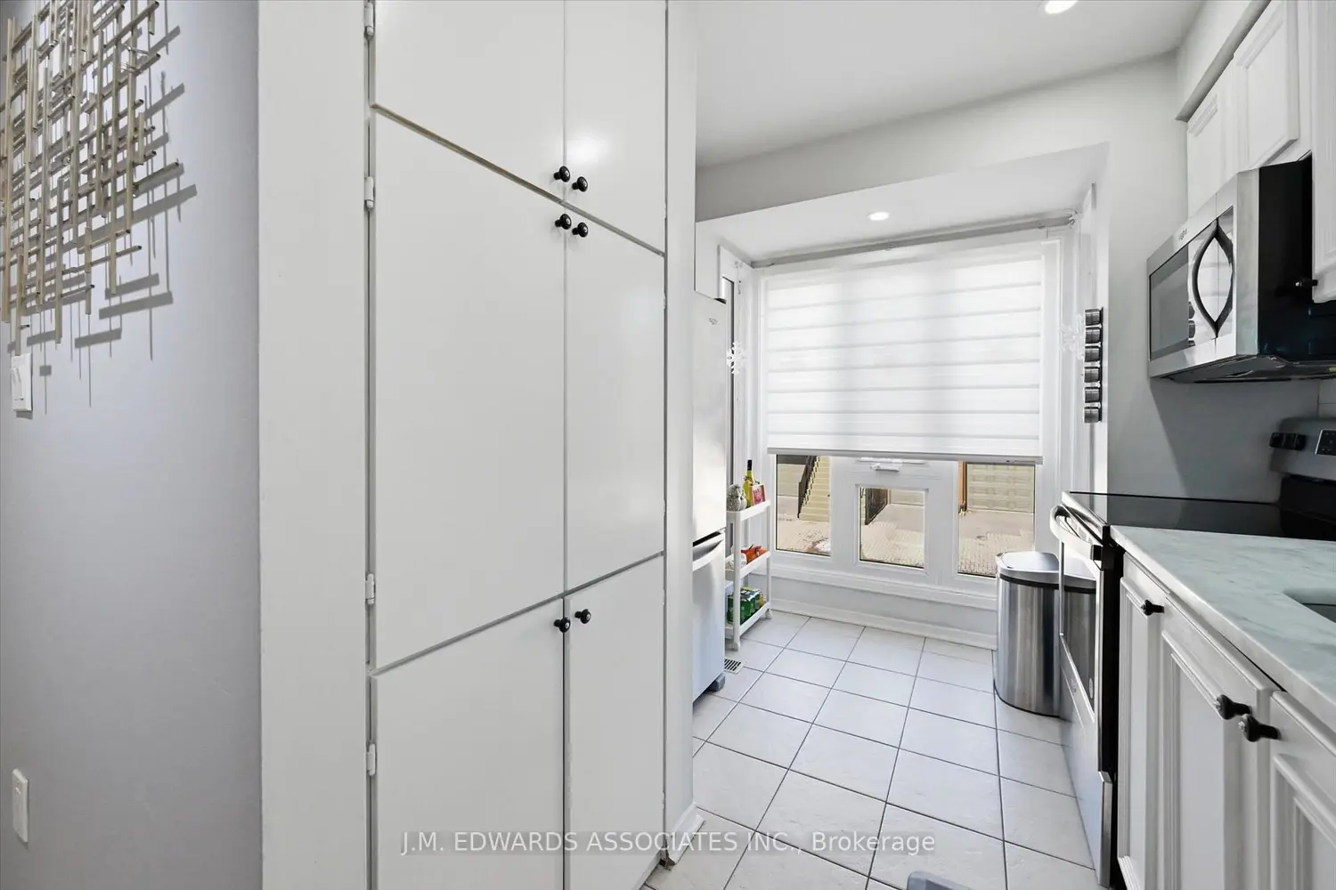 Additional image 9 of 895 Maple Avenue 215