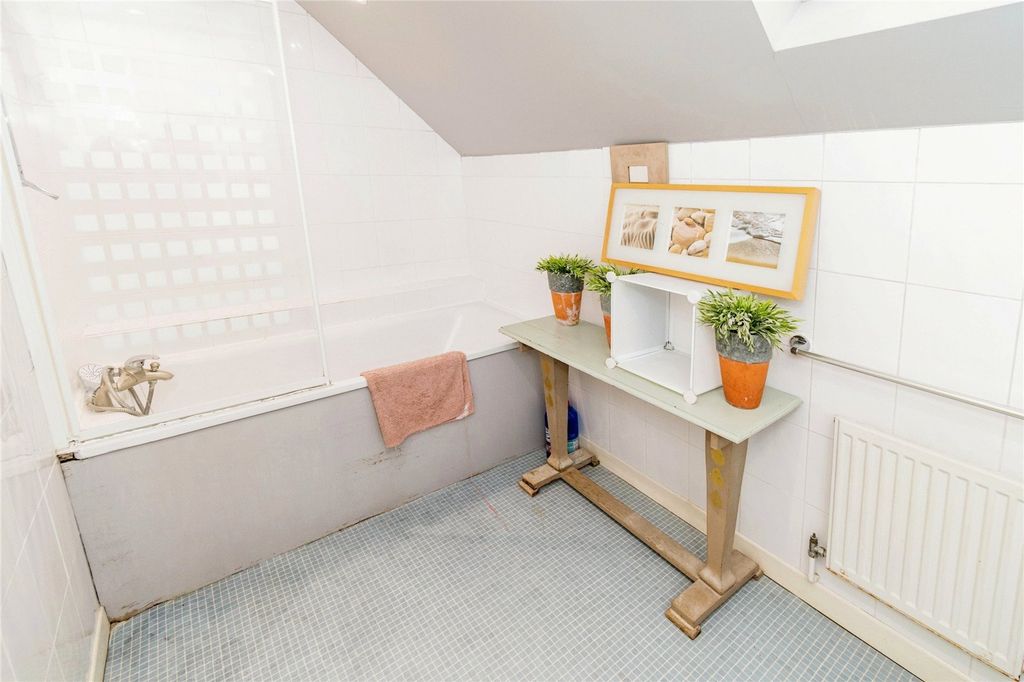 Additional image 11 of 5 bed maisonette for saleWinchester Road, Bassett, Southampton, Hampshire SO16