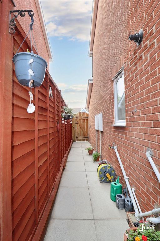 Additional image 37 of 4 bed detached house for saleWheatfield Close, Glenfield, Leicester LE3