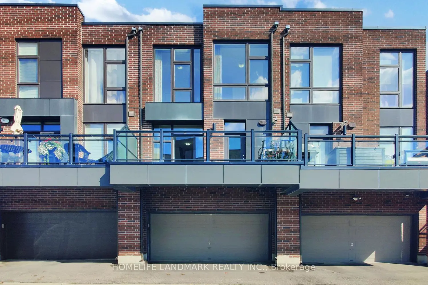 Additional image 19 of 9180 Bathurst Street