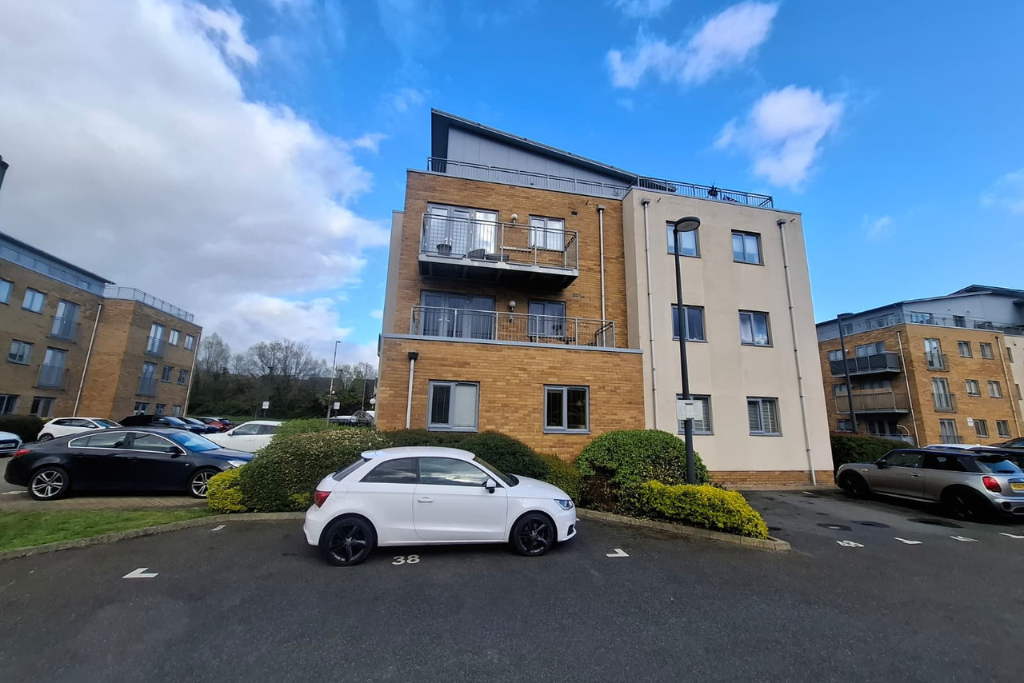 Additional image 2 of 2 bed flat for saleGolden Jubilee Way, Wickford SS12