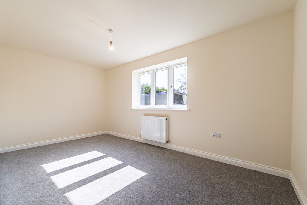 Additional image 19 of 4 bed detached bungalow for saleHorncastle Road, Woodhall Spa, Lincolnshire LN10