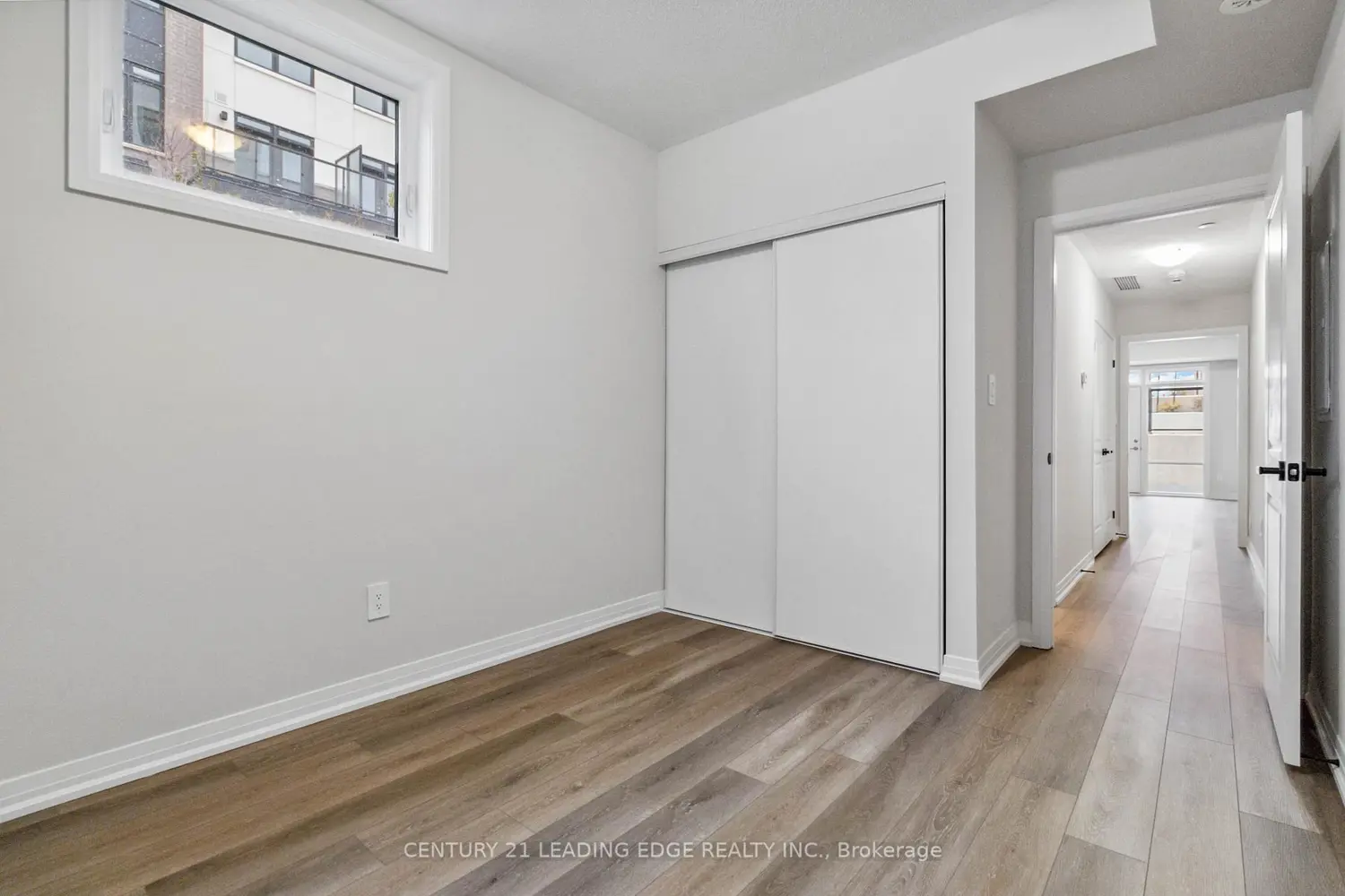 Additional image 20 of 1569 Rose Way 128