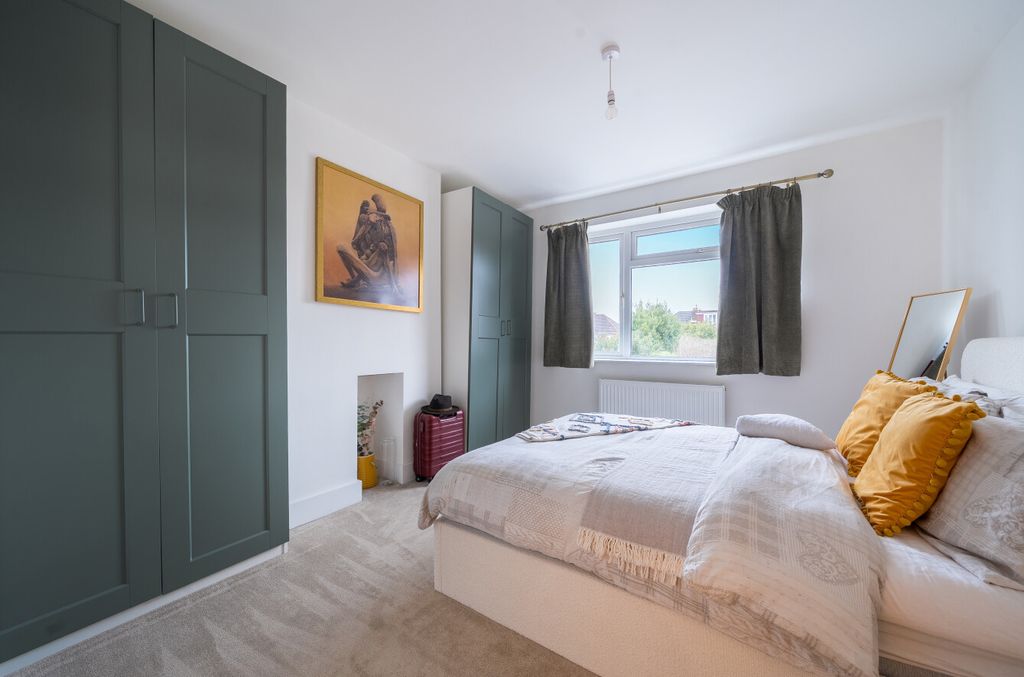 Additional image 6 of 4 bed semi-detached house for saleHarland Crescent, Upper Shirley, Southampton, Hampshire SO15