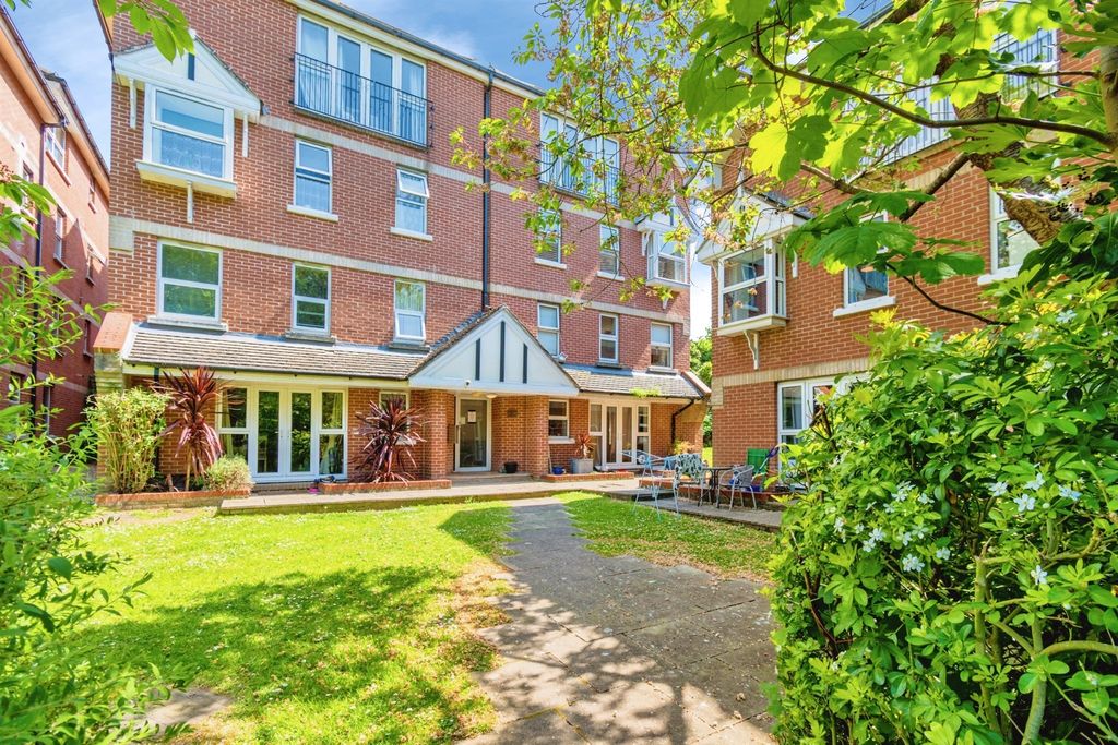 Additional image 17 of 2 bed flat for saleWestridge Road, Southampton SO17