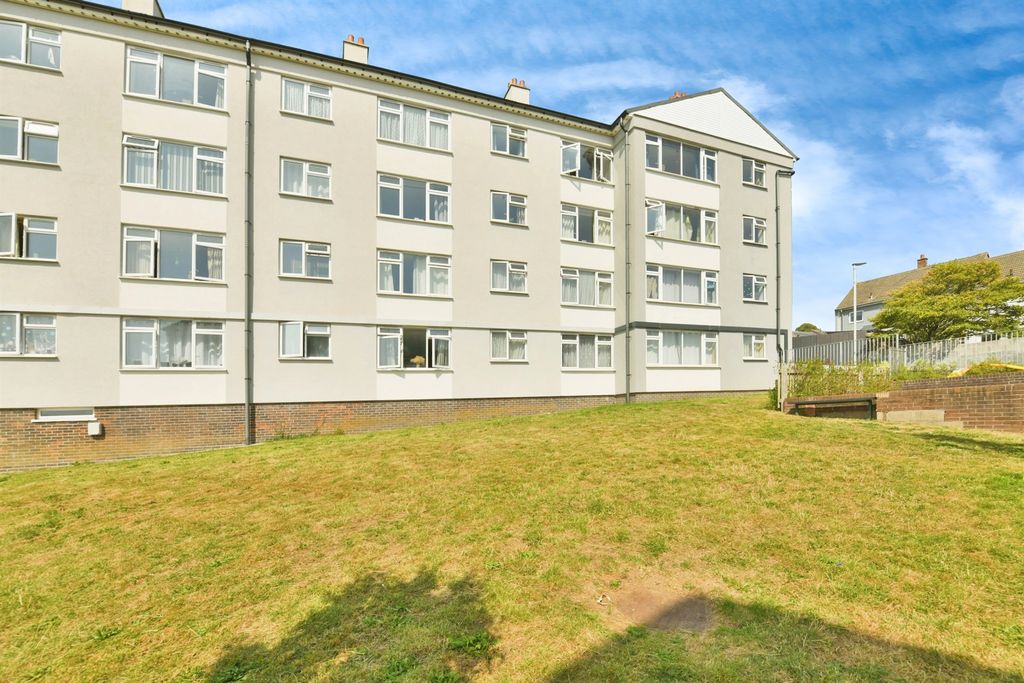1 bed flat for saleBudshead Road, Plymouth PL5