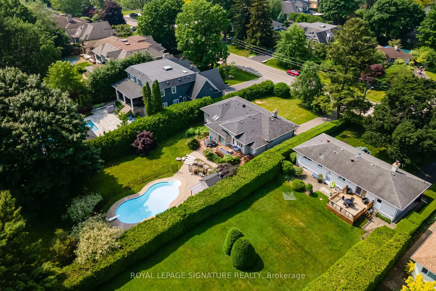 Additional image 20 of 383 Maplehurst Avenue