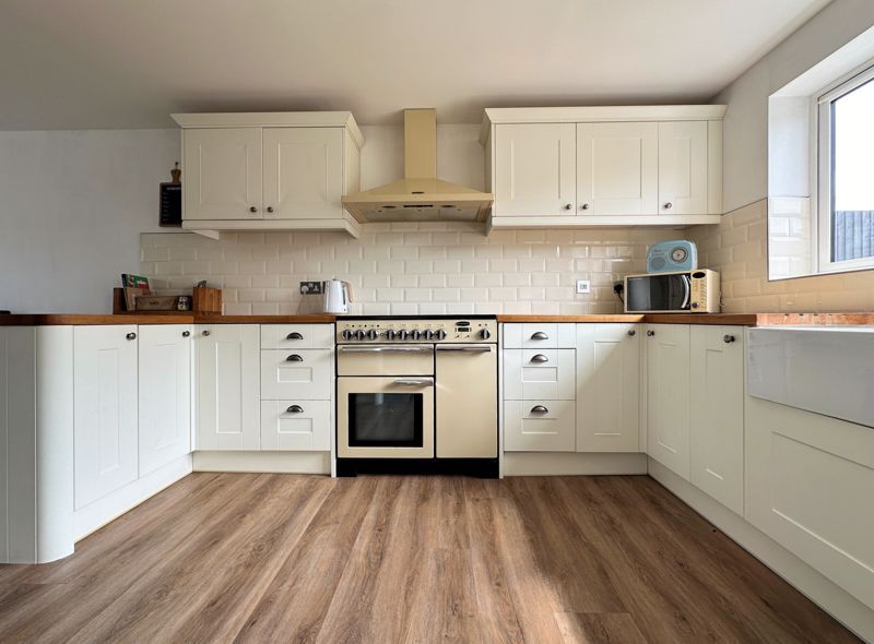 Additional image 3 of 4 bed detached house for saleJubilee Avenue, Portsmouth PO6