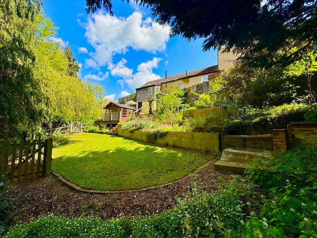 Additional image 34 of 3 bed property for saleHigh Street, Colsterworth, Grantham NG33