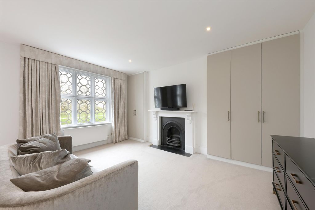 Additional image 10 of 5 bed town house for saleKings Road, Windsor, Berkshire SL4