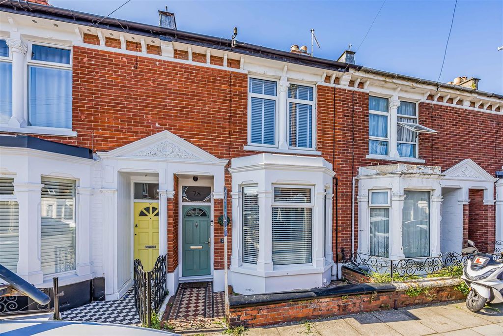 3 bed terraced house for saleEmpshott Road, Southsea PO4